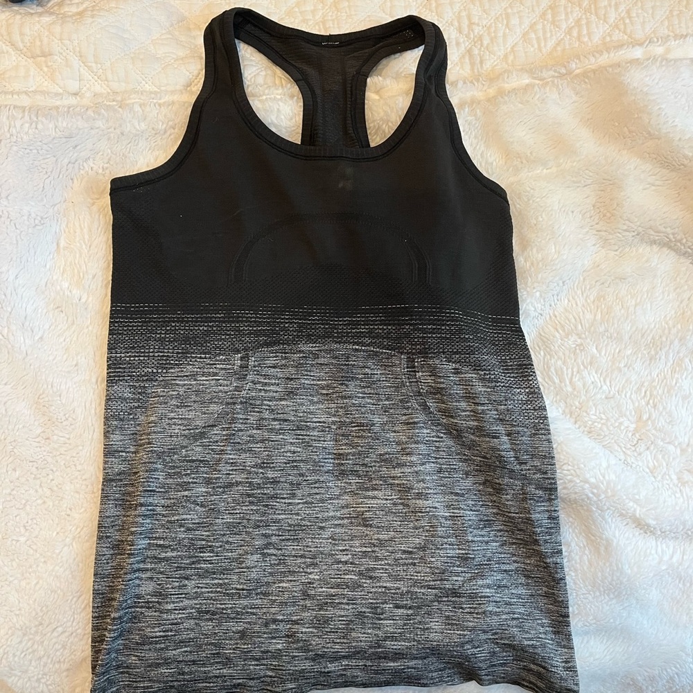Lululemon tank
